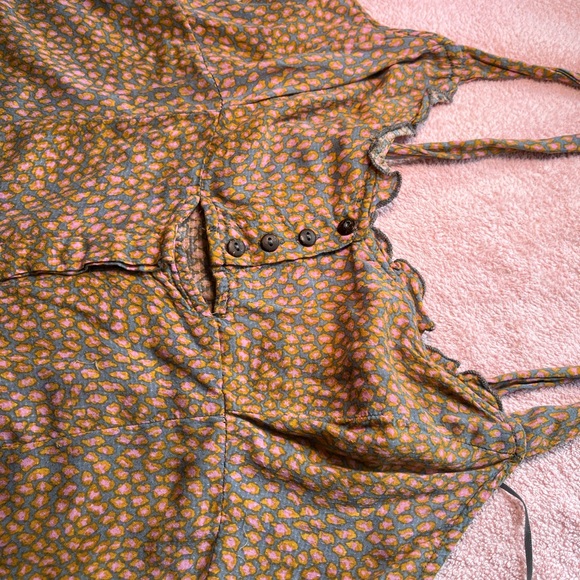 Free People Tan Sleeveless Buttoned Peplum Camisole - Picture 7 of 7